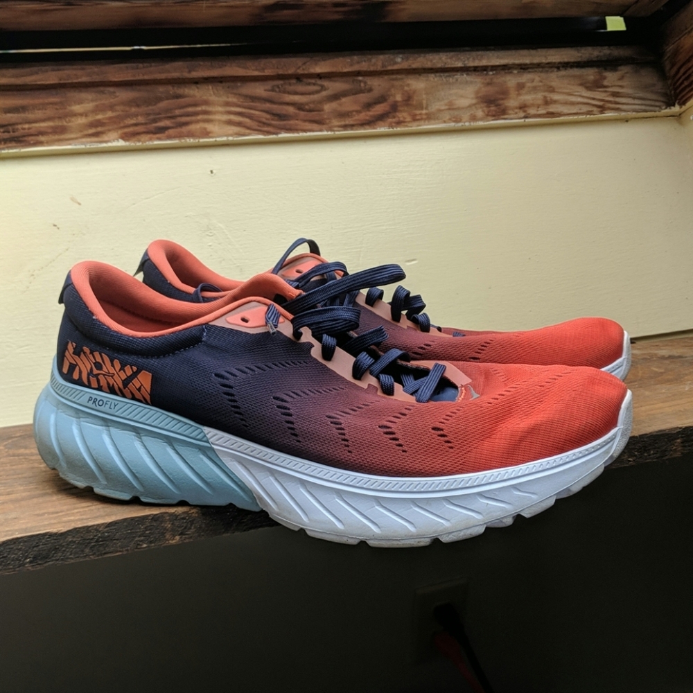Hoka Mach 2